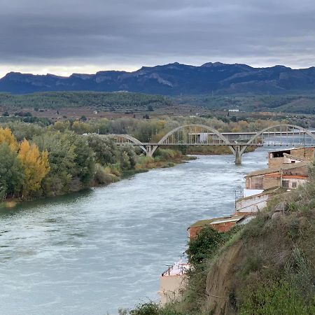 Apartaments Impro Mora d'Ebre Bagian luar foto