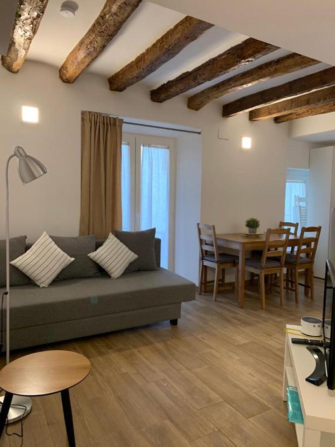Apartaments Impro Mora d'Ebre Bagian luar foto
