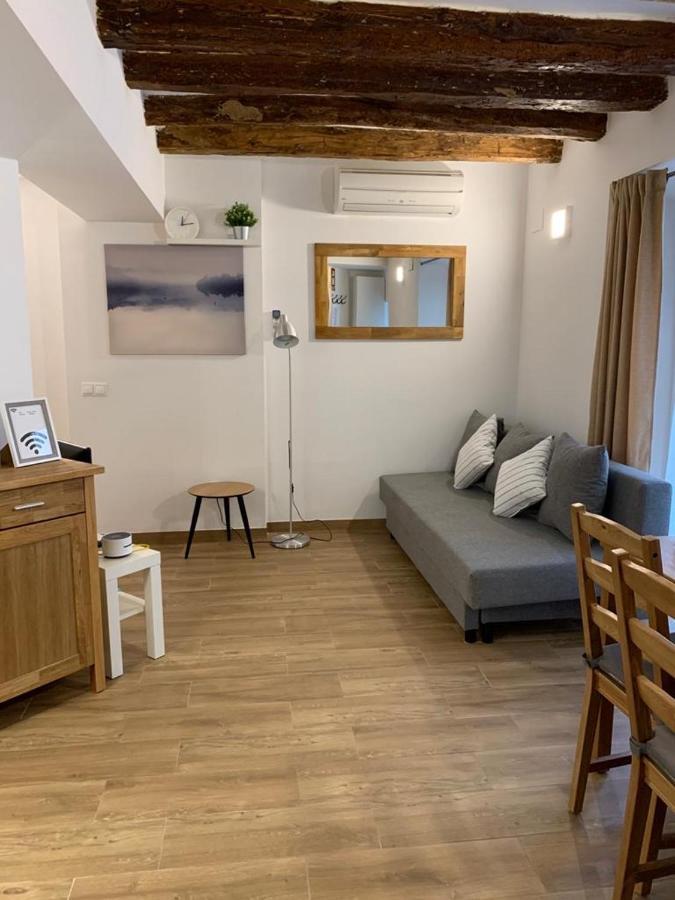 Apartaments Impro Mora d'Ebre Bagian luar foto