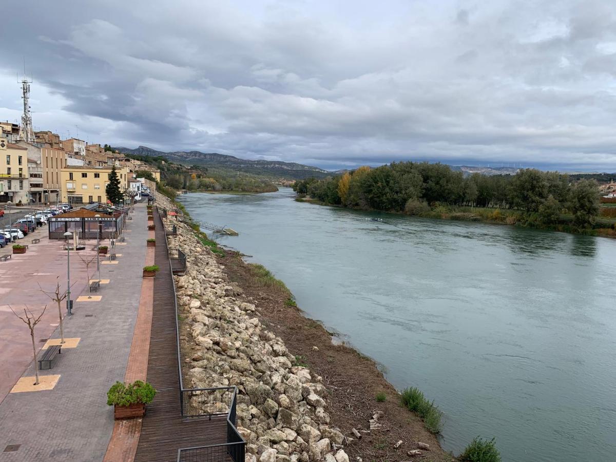 Apartaments Impro Mora d'Ebre Bagian luar foto