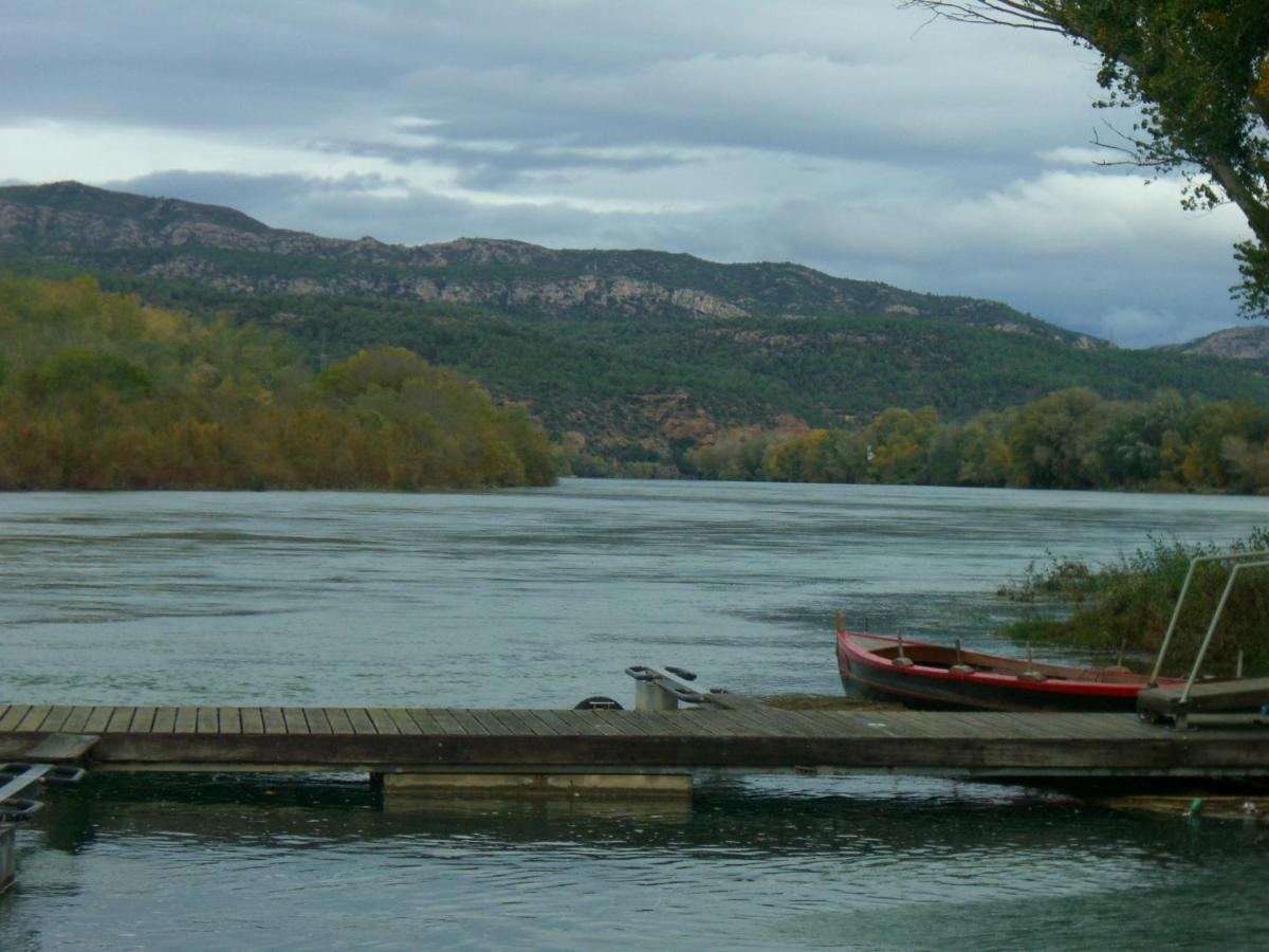 Apartaments Impro Mora d'Ebre Bagian luar foto