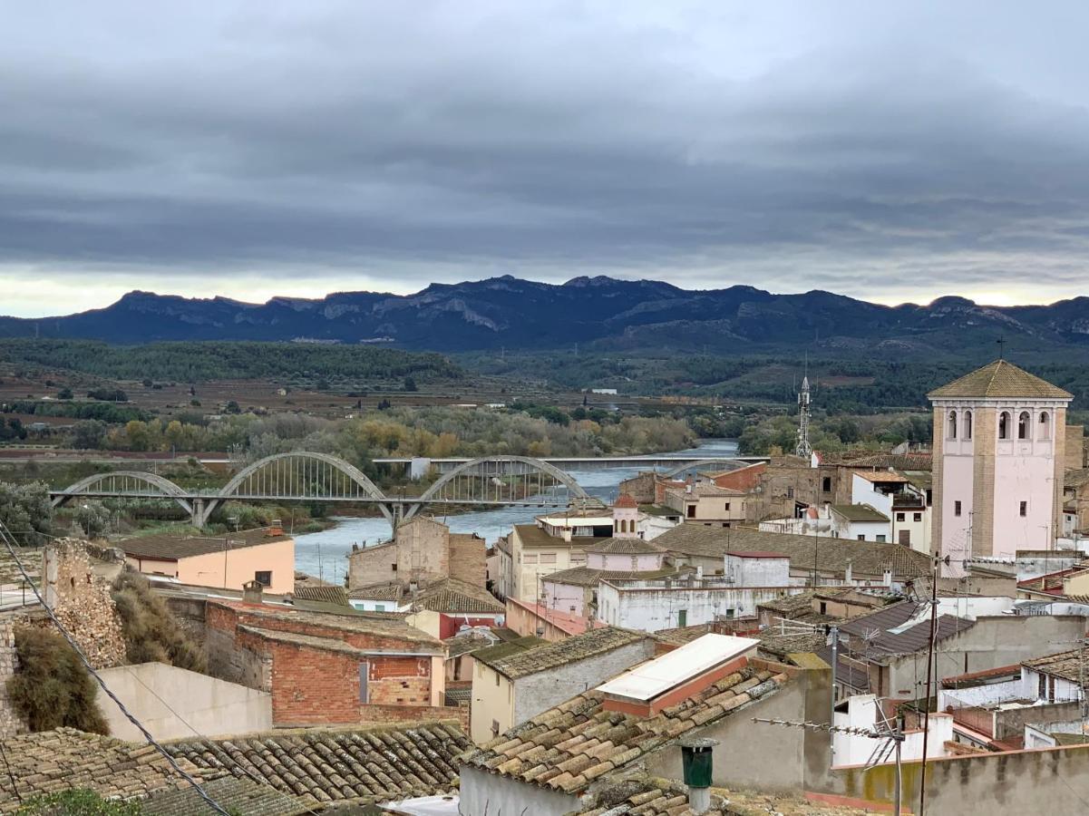Apartaments Impro Mora d'Ebre Bagian luar foto